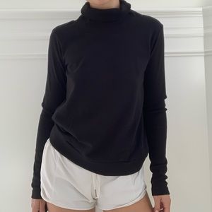 Alo Yoga Turtleneck